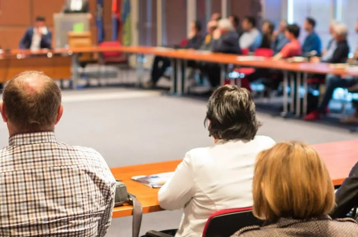 Konferans tercümanlığı