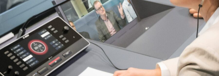 Simultane çeviri ve ardıl çeviri