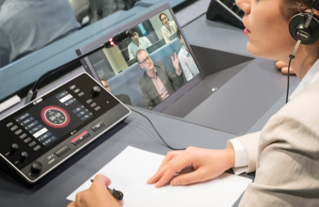 Simultane çeviri ve ardıl çeviri